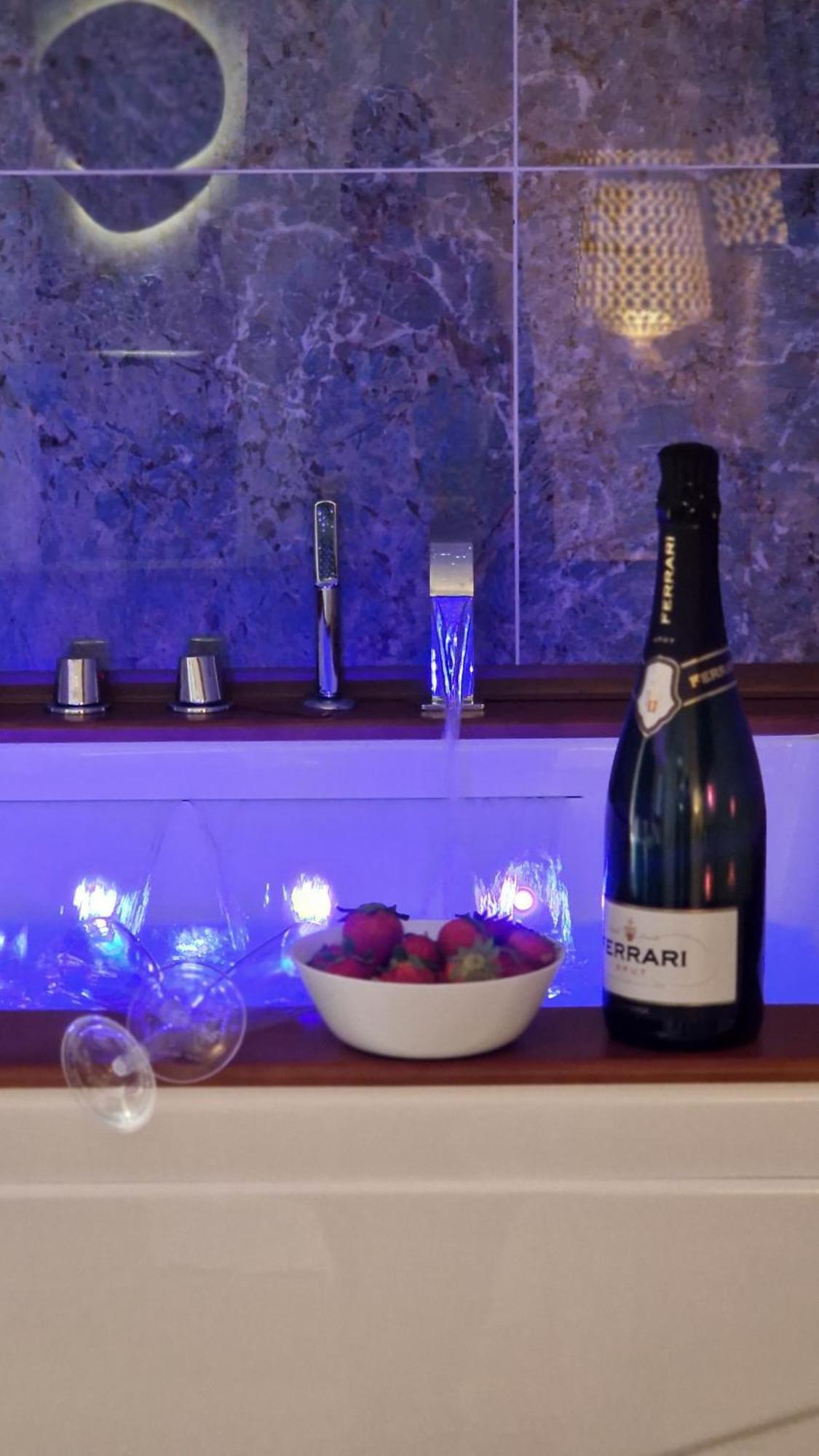 Superior Suite & Apartment Катания Екстериор снимка